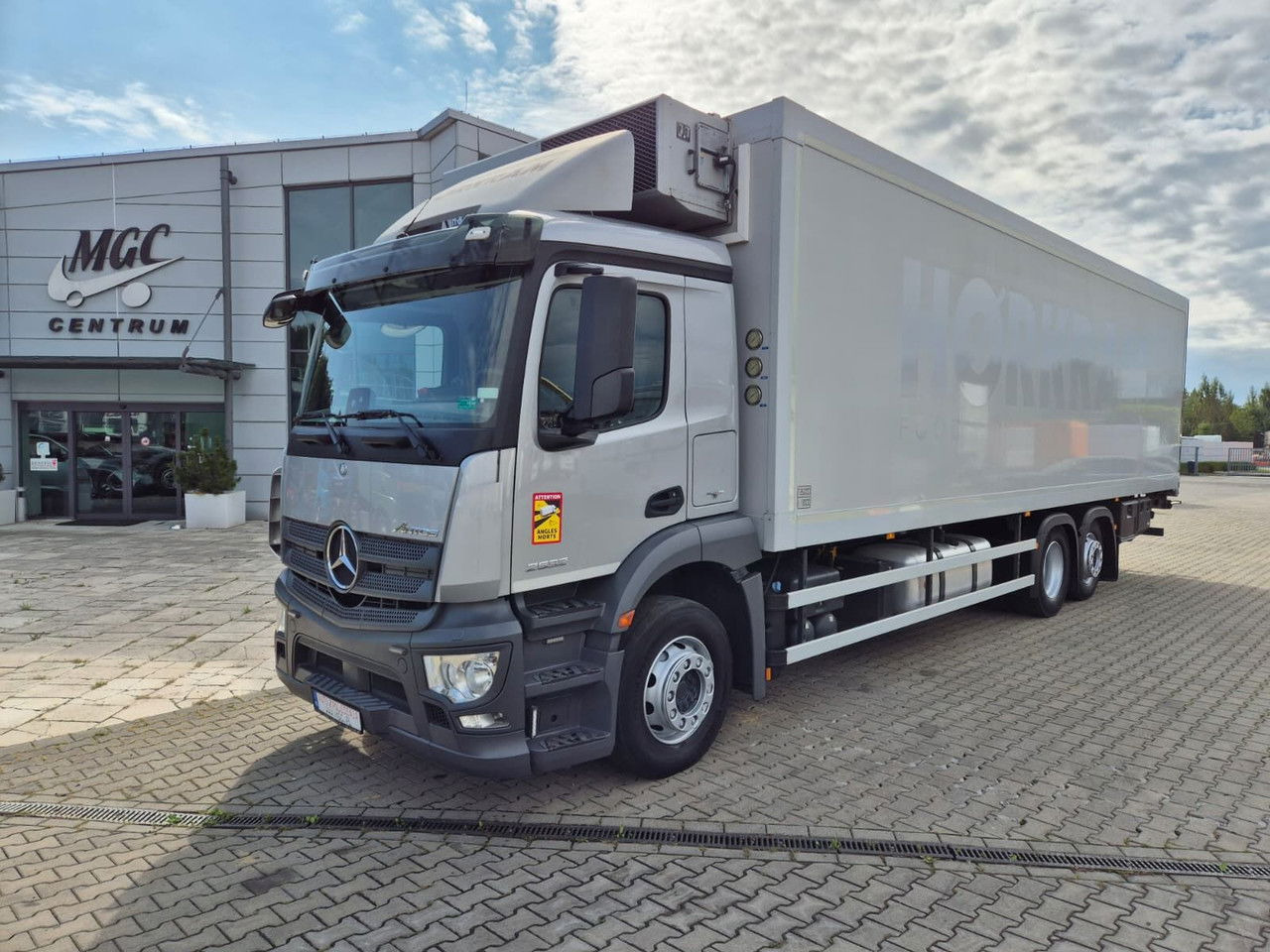 Mercedes-Benz Antos 2532 L / Frigoblock / 1 Owner / Works Great - Kamion frigorifer: foto 2 Mercedes-Benz Antos 2532 L / Frigoblock / 1 Owner / Works Great - Kamion frigorifer: foto 2