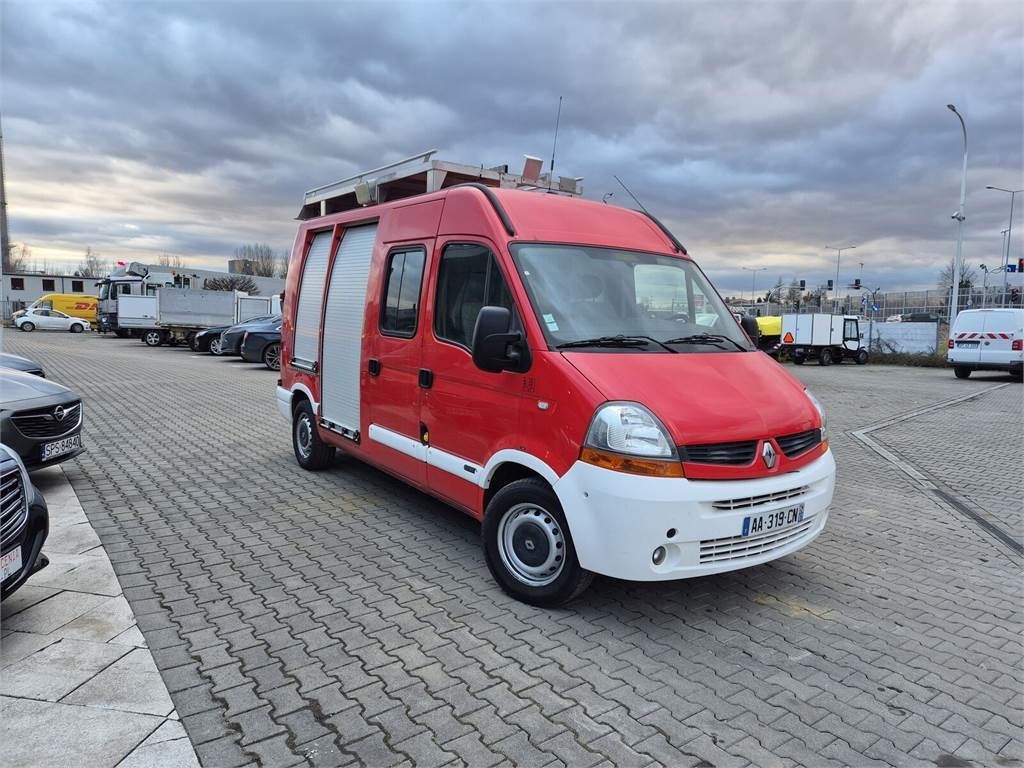Renault Master 2.5 DCi / ONLY 25TKM!!! / LIKE NEW / WE HAV - Zjarrfikëse: foto 5 Renault Master 2.5 DCi / ONLY 25TKM!!! / LIKE NEW / WE HAV - Zjarrfikëse: foto 5