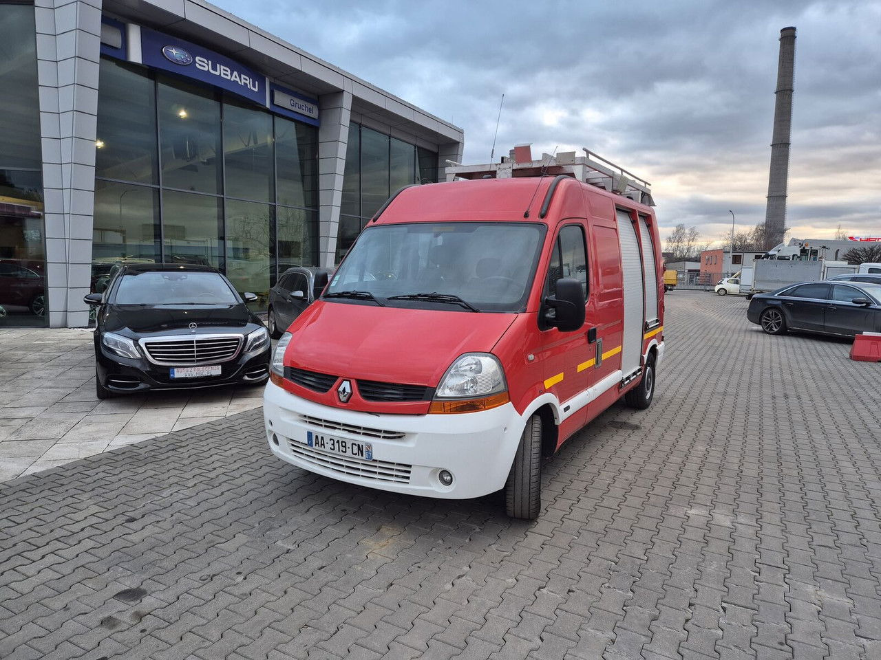Renault Master 2.5 DCi / Only 25TKM / Like NEW / WE Have 3 THE Same Renault Master 2.5 DCi / Only 25TKM / Like NEW / WE Have 3 THE Same - Zjarrfikëse: foto 3 Renault Master 2.5 DCi / Only 25TKM / Like NEW / WE Have 3 THE Same Renault Master 2.5 DCi / Only 25TKM / Like NEW / WE Have 3 THE Same - Zjarrfikëse: foto 3