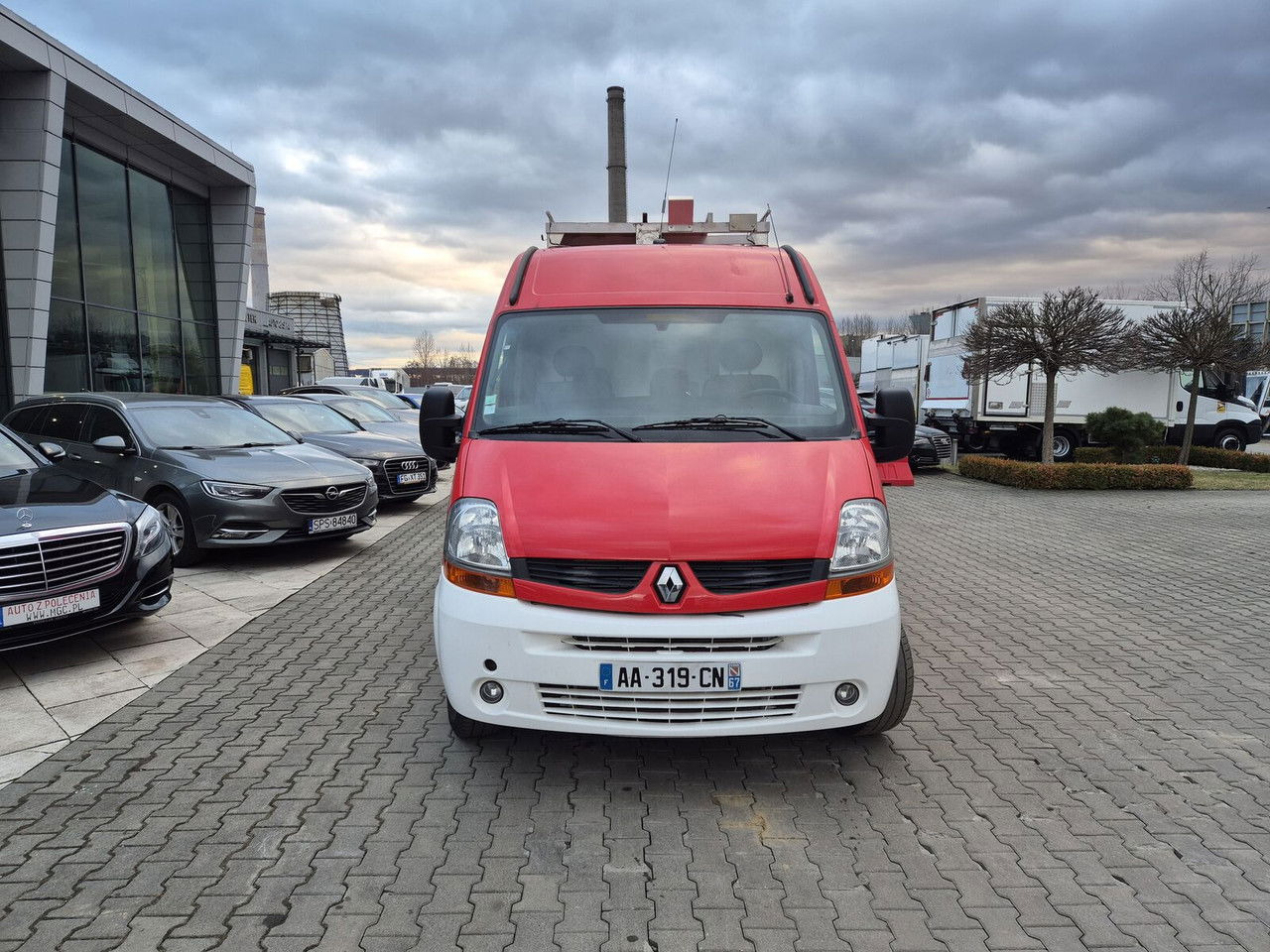 Renault Master 2.5 DCi / Only 25TKM / Like NEW / WE Have 3 THE Same Renault Master 2.5 DCi / Only 25TKM / Like NEW / WE Have 3 THE Same - Zjarrfikëse: foto 4 Renault Master 2.5 DCi / Only 25TKM / Like NEW / WE Have 3 THE Same Renault Master 2.5 DCi / Only 25TKM / Like NEW / WE Have 3 THE Same - Zjarrfikëse: foto 4