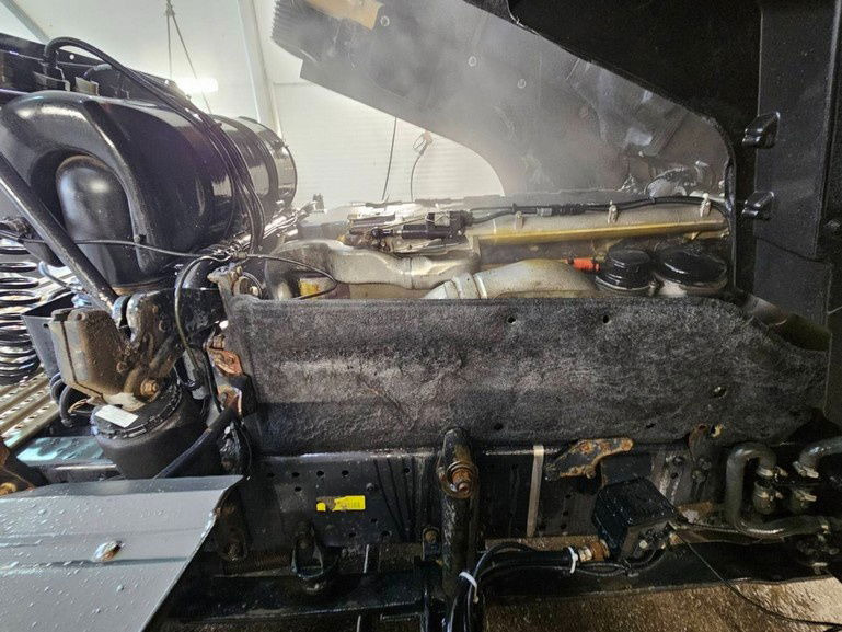 Gjysmë-kamion MAN TGA 18.430 4x2 tractor unit - new tyres: foto 10