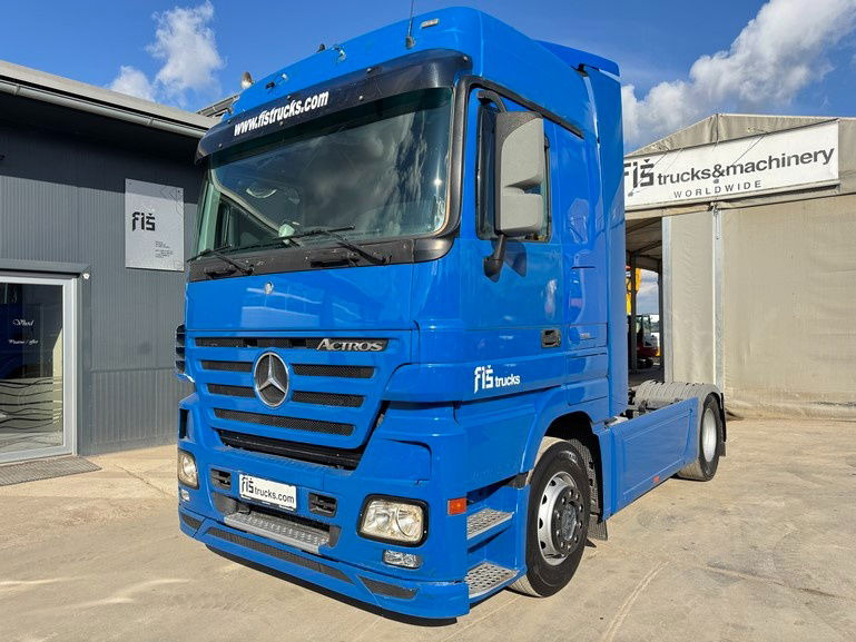 Mercedes-Benz Actros 1844 4x2 tractor unit - retarder - Gjysmë-kamion: foto 1 Mercedes-Benz Actros 1844 4x2 tractor unit - retarder - Gjysmë-kamion: foto 1