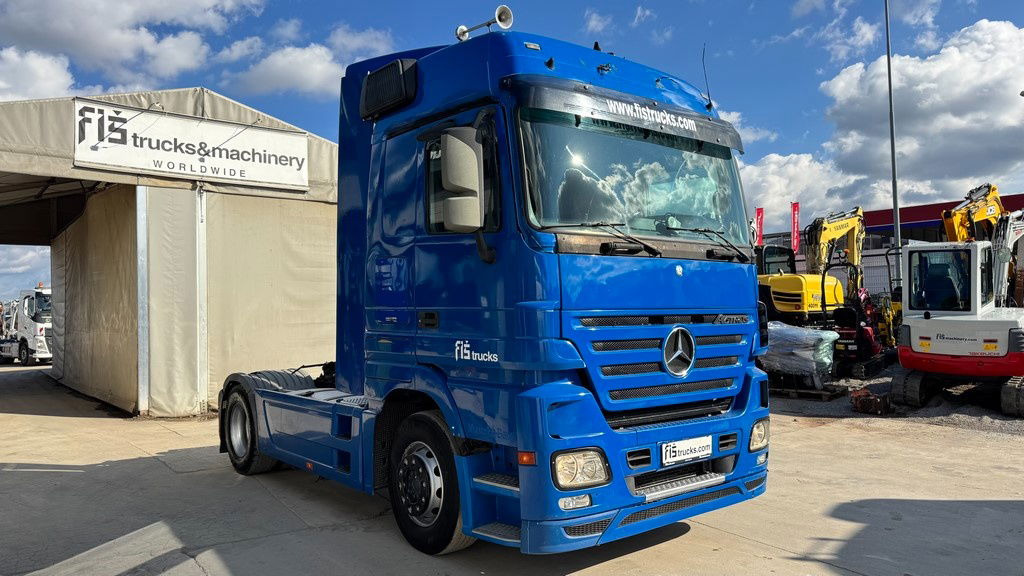 Mercedes-Benz Actros 1844 4x2 tractor unit - retarder - Gjysmë-kamion: foto 3 Mercedes-Benz Actros 1844 4x2 tractor unit - retarder - Gjysmë-kamion: foto 3