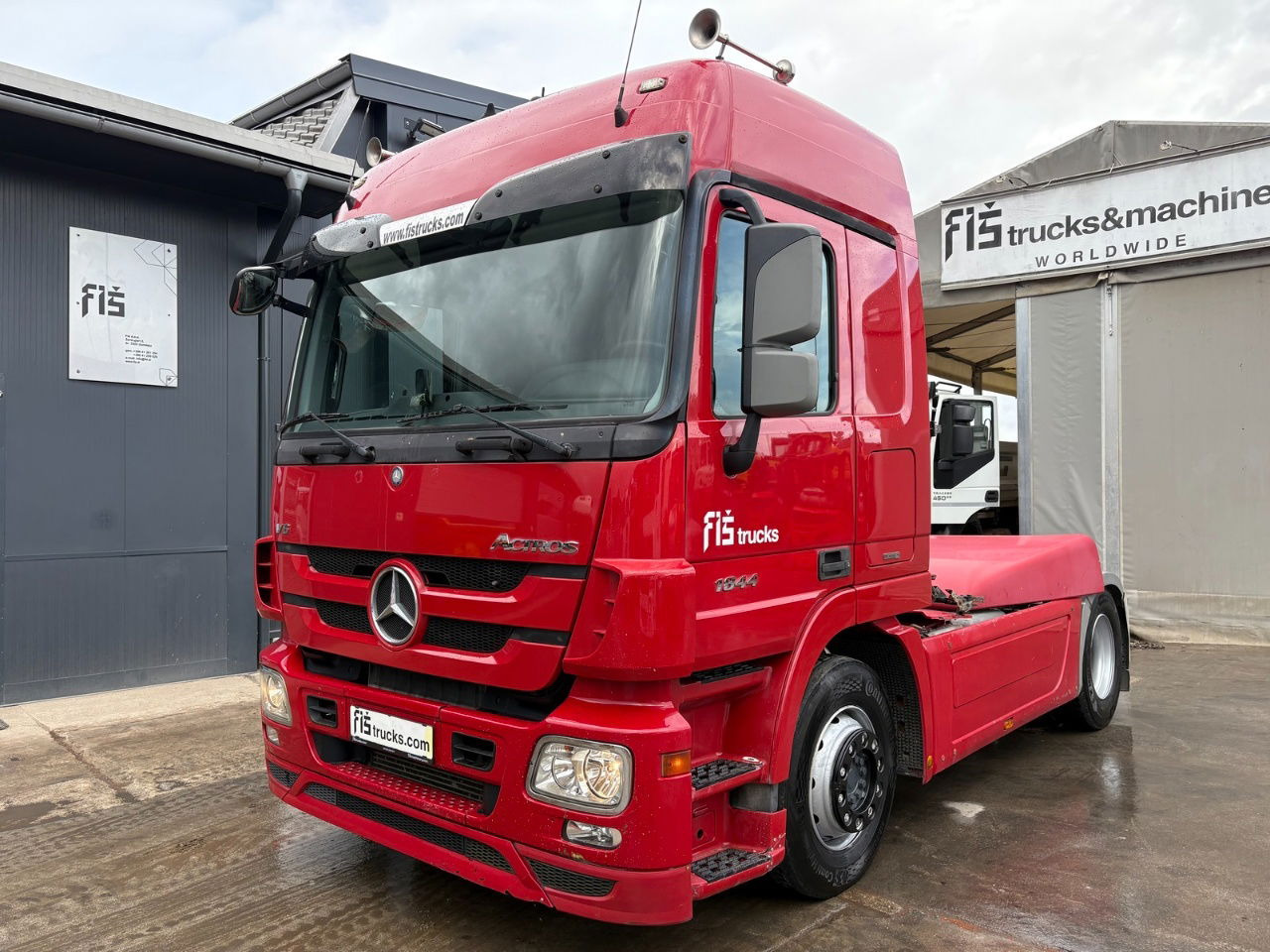 Mercedes-Benz Actros 1844 4x2 tractor unit - retarder - Gjysmë-kamion: foto 1 Mercedes-Benz Actros 1844 4x2 tractor unit - retarder - Gjysmë-kamion: foto 1