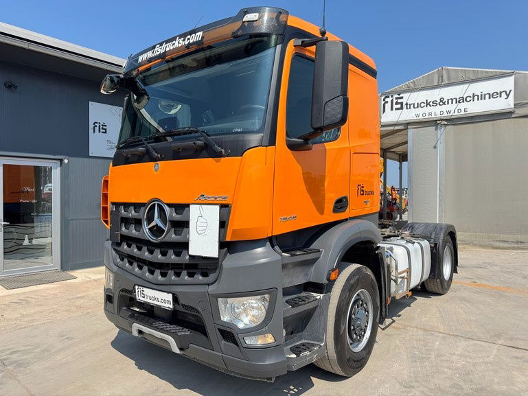Mercedes-Benz Arocs 1845 HAD 4X4 tractor unit - tipp. hydr. - retarder - Gjysmë-kamion: foto 1 Mercedes-Benz Arocs 1845 HAD 4X4 tractor unit - tipp. hydr. - retarder - Gjysmë-kamion: foto 1