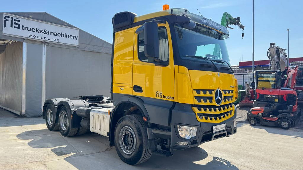 Mercedes-Benz Arocs 3348 6X4 - Euro 6 - retarder - tipper hydraulics - Gjysmë-kamion: foto 3 Mercedes-Benz Arocs 3348 6X4 - Euro 6 - retarder - tipper hydraulics - Gjysmë-kamion: foto 3