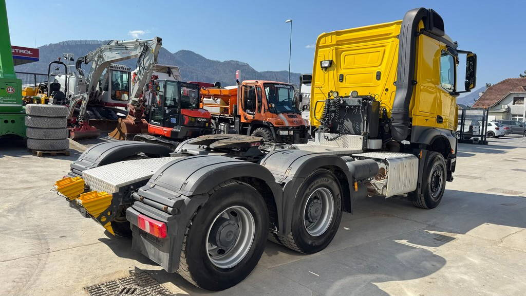 Mercedes-Benz Arocs 3348 6X4 - Euro 6 - retarder - tipper hydraulics - Gjysmë-kamion: foto 5 Mercedes-Benz Arocs 3348 6X4 - Euro 6 - retarder - tipper hydraulics - Gjysmë-kamion: foto 5