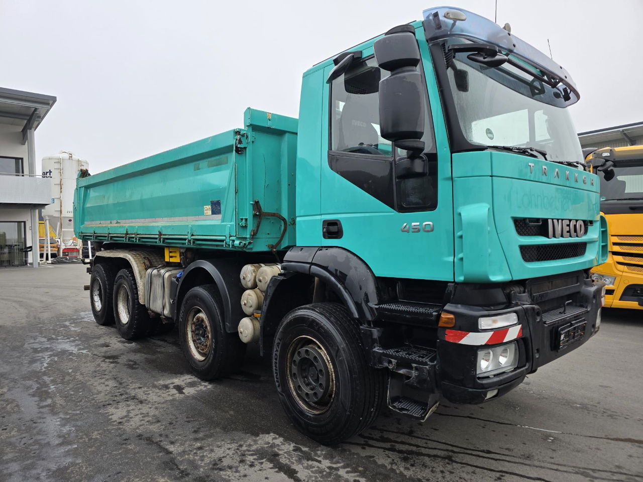 Iveco Trakker AD340T45 8x4 bordmatic tipper - retarder - Kamion vetëshkarkues: foto 4 Iveco Trakker AD340T45 8x4 bordmatic tipper - retarder - Kamion vetëshkarkues: foto 4