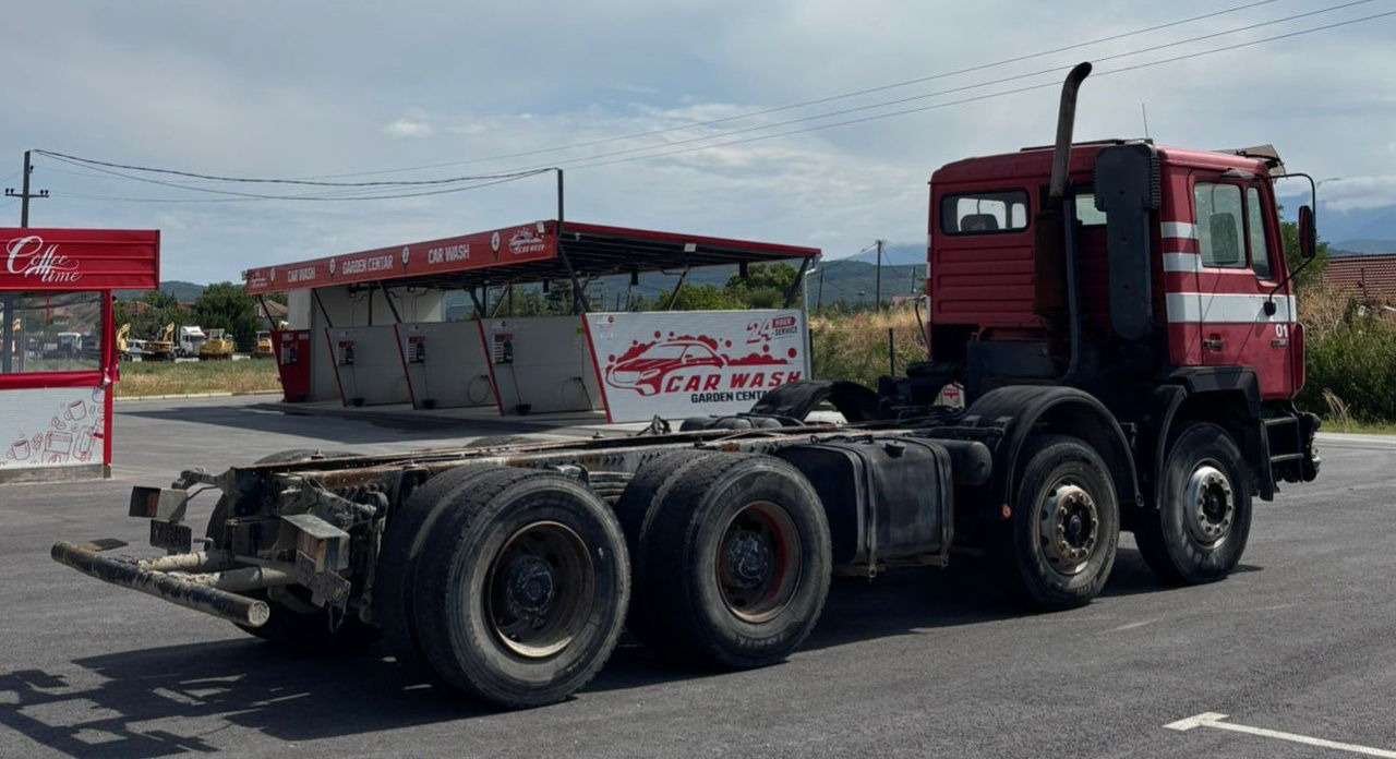 MAN 32.322 8x4 chassis - spring - Kamion kabinë-shasi: foto 3 MAN 32.322 8x4 chassis - spring - Kamion kabinë-shasi: foto 3