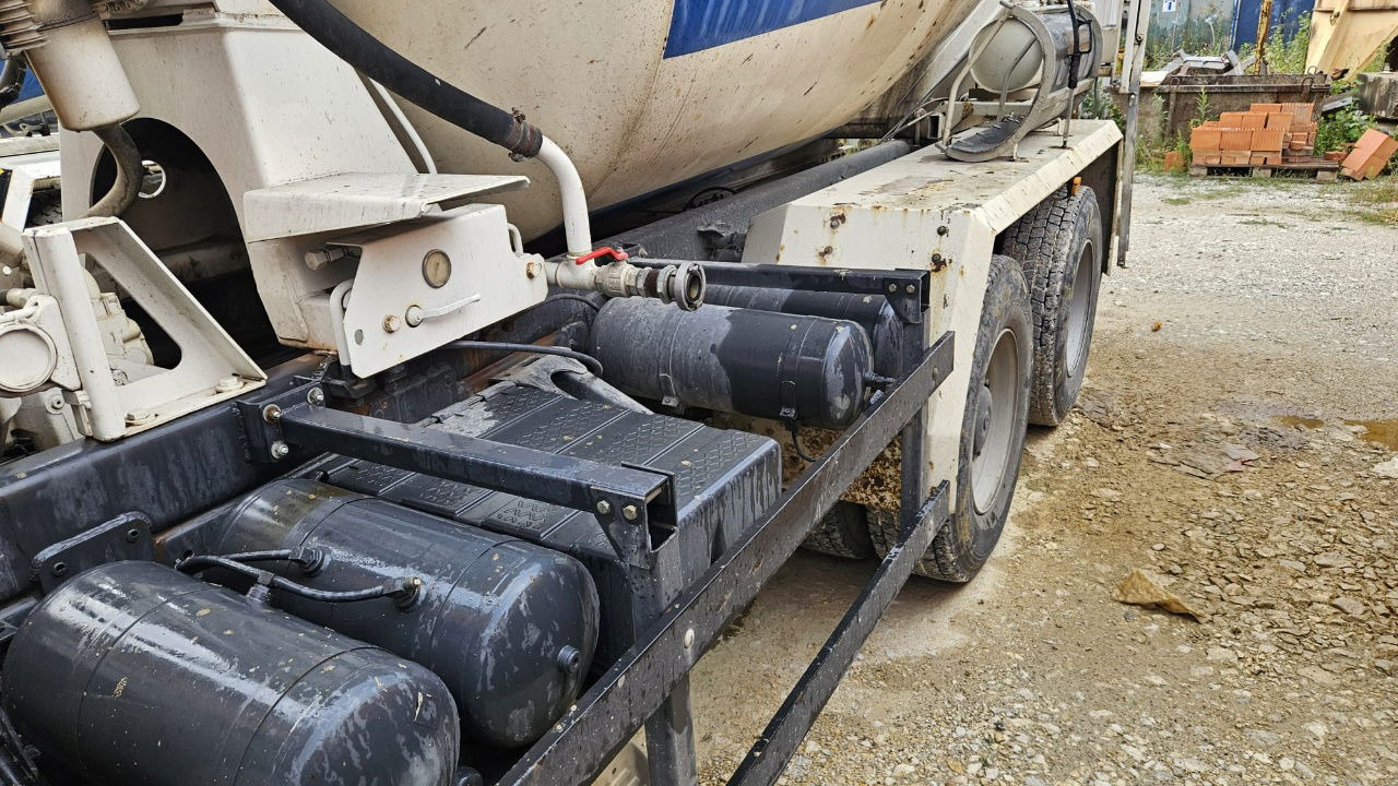 MAN FE 410A 8x4 mixer - 7m3 - euro 3 - Autobetoniere: foto 3 MAN FE 410A 8x4 mixer - 7m3 - euro 3 - Autobetoniere: foto 3