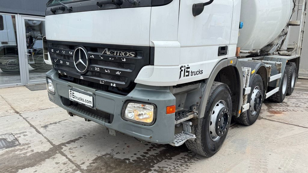 Mercedes-Benz Actros 3241 8x4 mixer 9m3 - Autobetoniere: foto 2 Mercedes-Benz Actros 3241 8x4 mixer 9m3 - Autobetoniere: foto 2