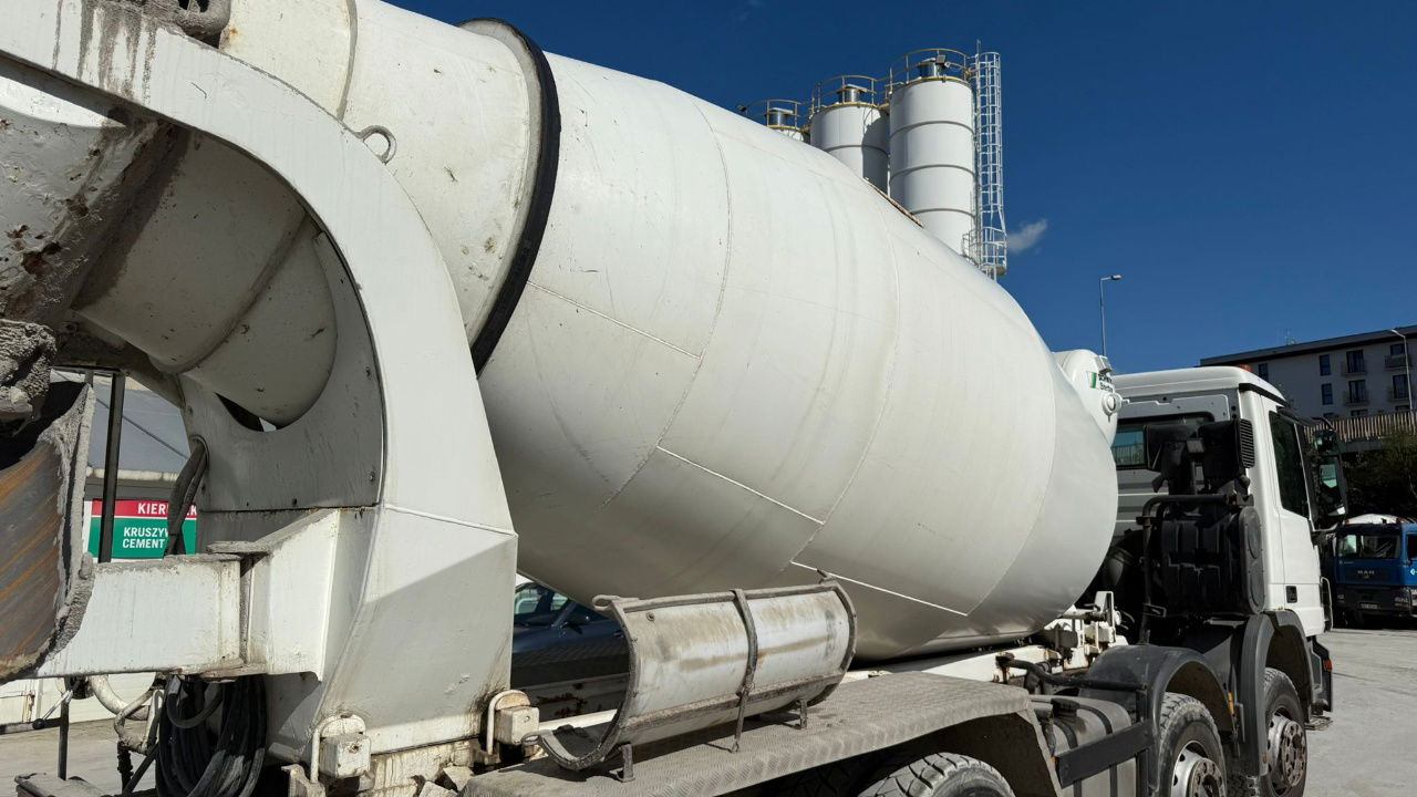 Mercedes-Benz Actros 3532 8x4 beton Schwing mixer 10m3 - Autobetoniere: foto 5 Mercedes-Benz Actros 3532 8x4 beton Schwing mixer 10m3 - Autobetoniere: foto 5