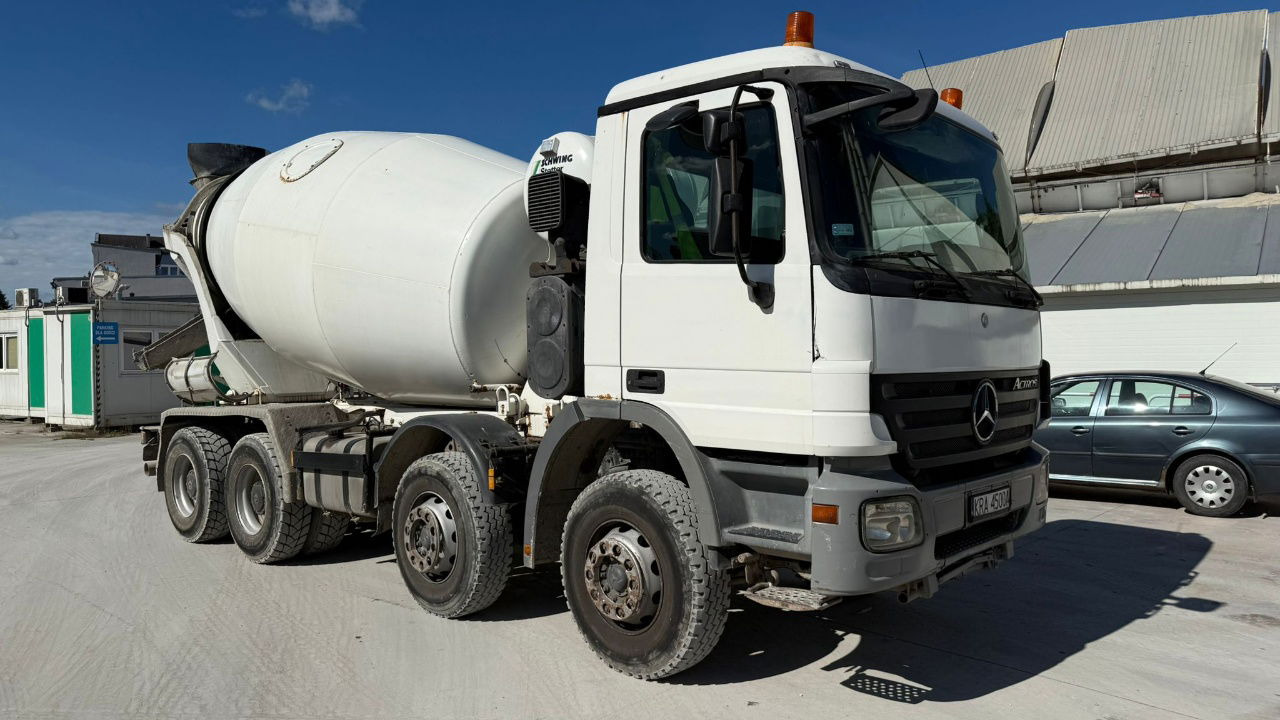 Mercedes-Benz Actros 3532 8x4 beton Schwing mixer 10m3 - Autobetoniere: foto 1 Mercedes-Benz Actros 3532 8x4 beton Schwing mixer 10m3 - Autobetoniere: foto 1