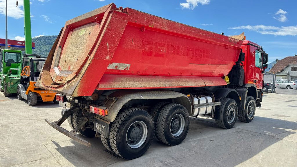 Mercedes-Benz Actros 4141 K 8x6 meiller mulda tipper - air condition - Kamion vetëshkarkues: foto 5 Mercedes-Benz Actros 4141 K 8x6 meiller mulda tipper - air condition - Kamion vetëshkarkues: foto 5