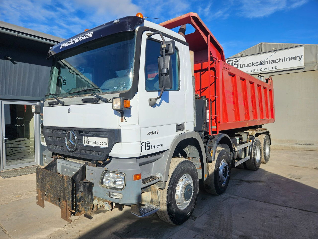 Mercedes-Benz Actros 4141 K 8x6 tipper - 19m3 - spring suspension - Kamion vetëshkarkues: foto 1 Mercedes-Benz Actros 4141 K 8x6 tipper - 19m3 - spring suspension - Kamion vetëshkarkues: foto 1
