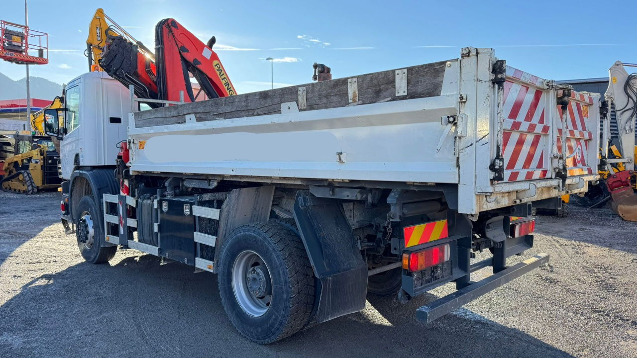 Scania P 114C 340 4x4 tipper - PK 14080 - 10.6M - 108.000km - Kamion vetëshkarkues, Kamion me vinç: foto 5 Scania P 114C 340 4x4 tipper - PK 14080 - 10.6M - 108.000km - Kamion vetëshkarkues, Kamion me vinç: foto 5