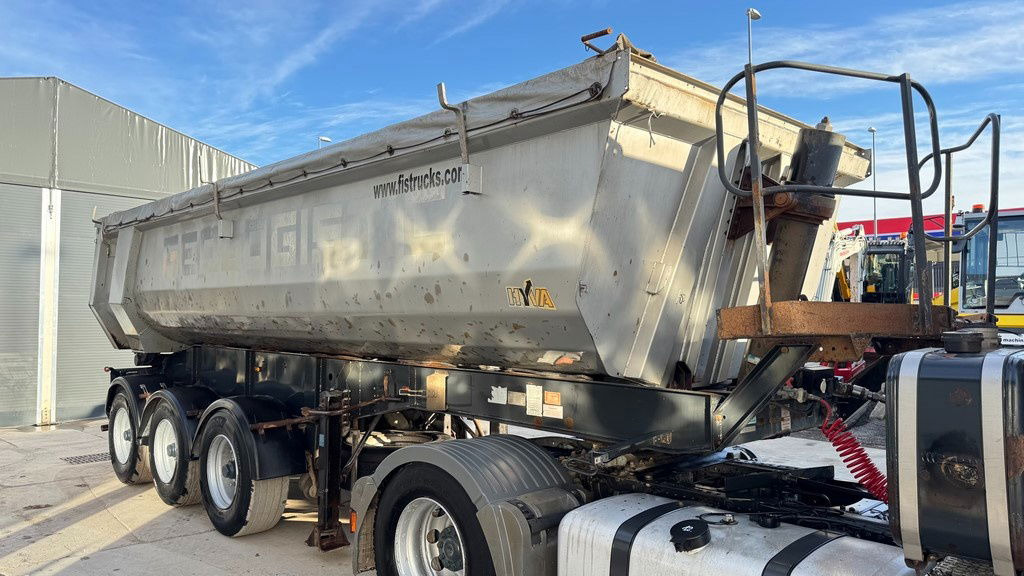 Schwarzmüller 3A Stmks/E 3-Axle Tipper Trailer - lift axle - Gjysmë rimorkio vetëshkarkuese: foto 2 Schwarzmüller 3A Stmks/E 3-Axle Tipper Trailer - lift axle - Gjysmë rimorkio vetëshkarkuese: foto 2