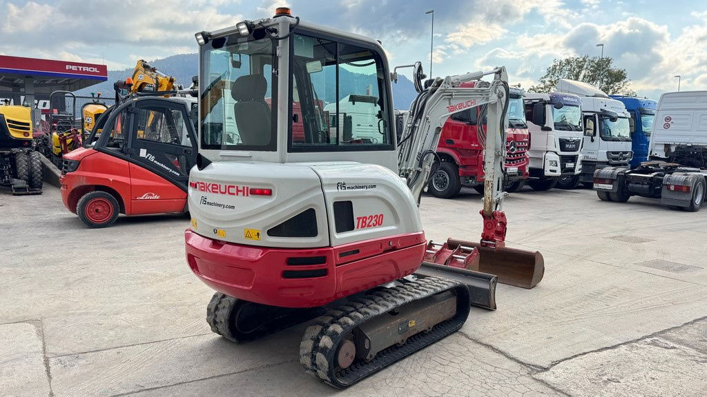 Takeuchi TB230 - Powertilt - 3X Buckets - 2021 Year - TOP - Miniekskavator: foto 3 Takeuchi TB230 - Powertilt - 3X Buckets - 2021 Year - TOP - Miniekskavator: foto 3
