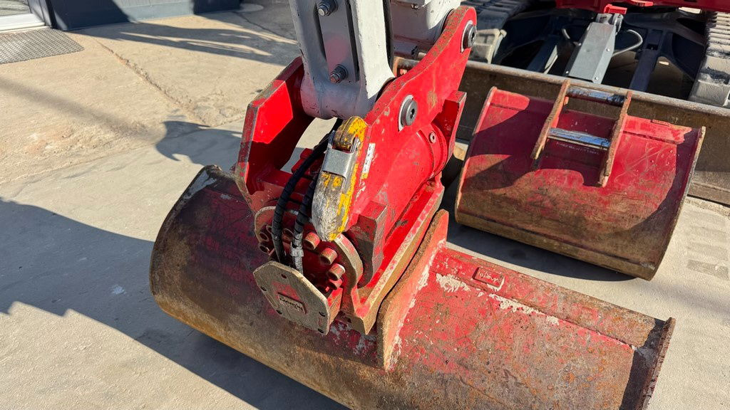 Takeuchi Takeuchi TB290-2 - 2022 Year - Powertilt - 3X Buckets - 945 Hours - Miniekskavator: foto 2 Takeuchi Takeuchi TB290-2 - 2022 Year - Powertilt - 3X Buckets - 945 Hours - Miniekskavator: foto 2