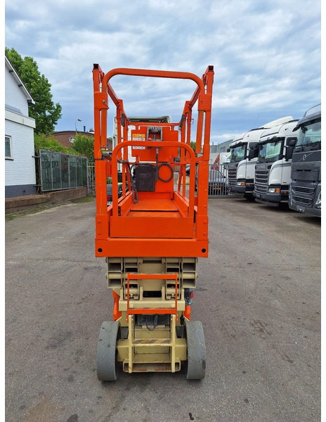 JLG 2030 ES - Ngritës gërshërë: foto 2 JLG 2030 ES - Ngritës gërshërë: foto 2