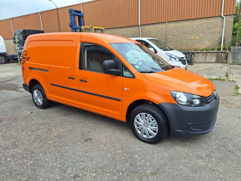 Volkswagen Caddy Caddy Maxi 4x4 2.0 TDI - Veturë: foto 3 Volkswagen Caddy Caddy Maxi 4x4 2.0 TDI - Veturë: foto 3