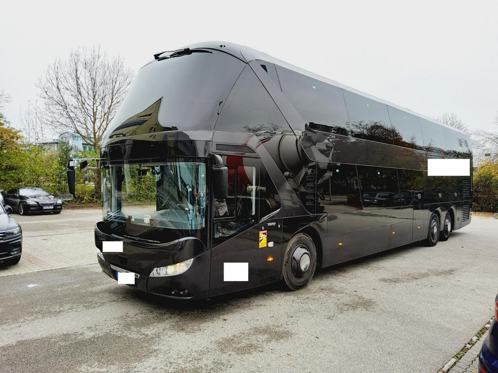 Neoplan Skyliner L P06 81+1+1 / BESONDERS gepflegt! - Autobus me kabinë të dyfishtë: foto 2 Neoplan Skyliner L P06 81+1+1 / BESONDERS gepflegt! - Autobus me kabinë të dyfishtë: foto 2