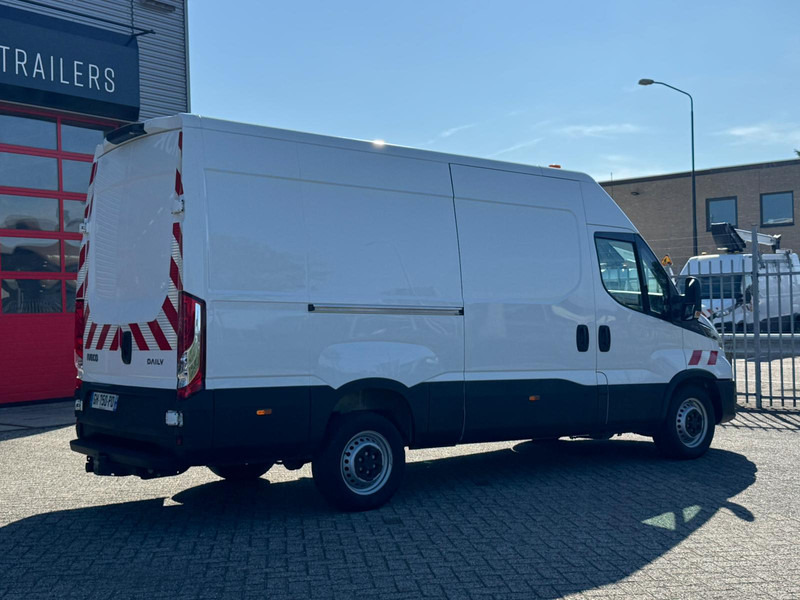 Iveco Daily 35S14 Voice Alexa Spraakassistent Voice assistent - Furgon: foto 3 Iveco Daily 35S14 Voice Alexa Spraakassistent Voice assistent - Furgon: foto 3