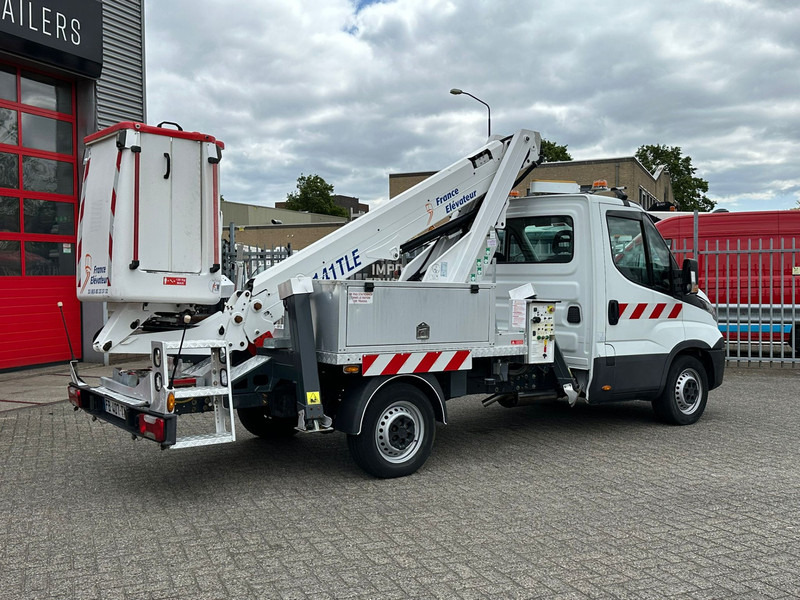 Iveco Daily 35S14 14 meter, 4x stamped, 649 working hours - Kamioncine: foto 5 Iveco Daily 35S14 14 meter, 4x stamped, 649 working hours - Kamioncine: foto 5