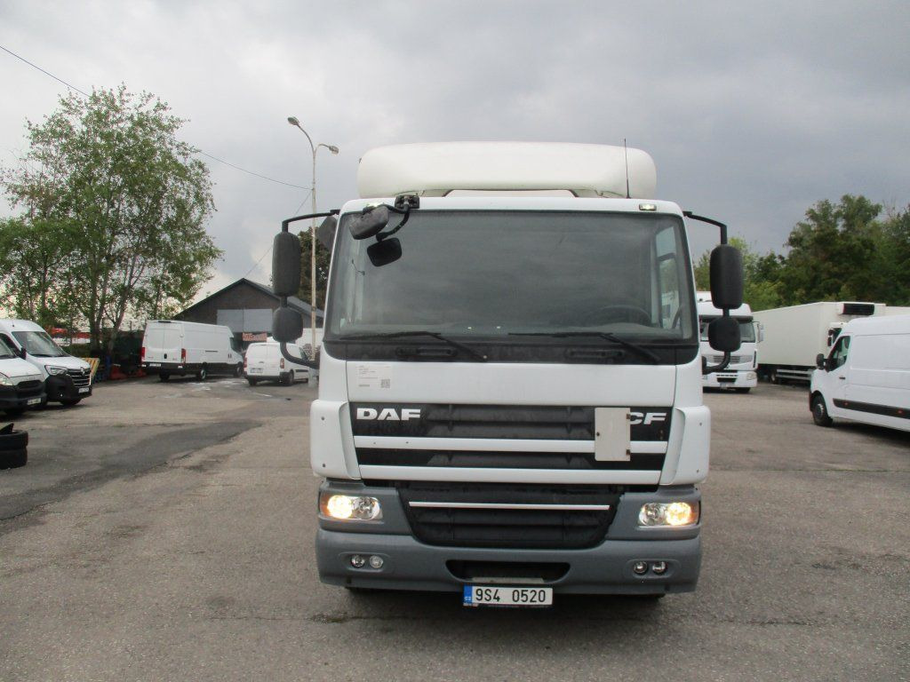 DAF CF 75.310 - Kamion vagonetë: foto 2 DAF CF 75.310 - Kamion vagonetë: foto 2