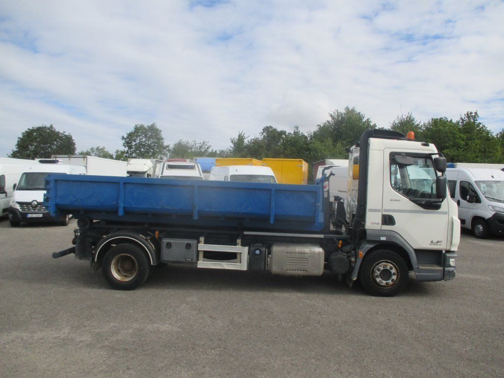 DAF LF 12.250 - Kamion vetëngarkues: foto 5 DAF LF 12.250 - Kamion vetëngarkues: foto 5