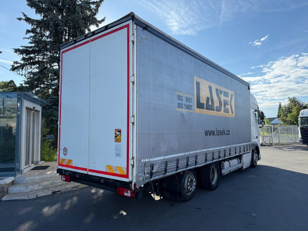 DAF XF440 EURO 6 6x2 - Kamion me tendë: foto 4 DAF XF440 EURO 6 6x2 - Kamion me tendë: foto 4