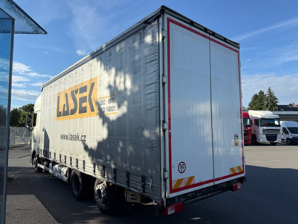 DAF XF440 EURO 6 6x2 - Kamion me tendë: foto 5 DAF XF440 EURO 6 6x2 - Kamion me tendë: foto 5