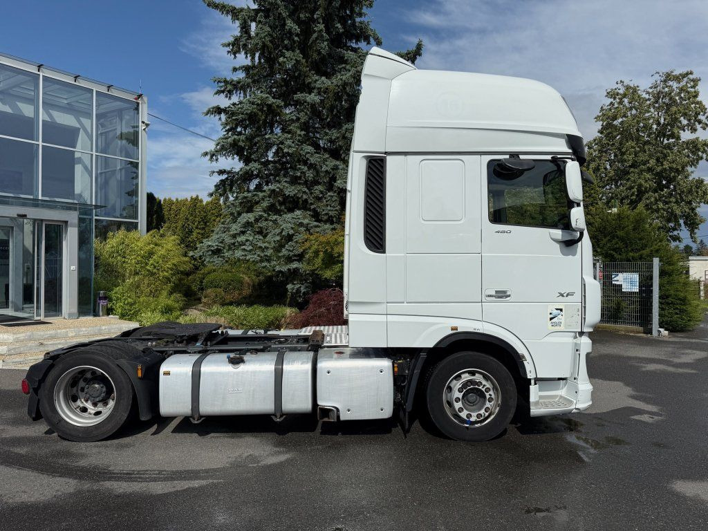 DAF XF480 SSC EURO 6 MEGA/lowdeck - Gjysmë-kamion: foto 3 DAF XF480 SSC EURO 6 MEGA/lowdeck - Gjysmë-kamion: foto 3