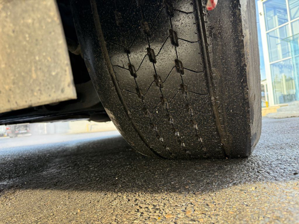 Mercedes-Benz 1848 Actros Gigaspace - Gjysmë-kamion: foto 5 Mercedes-Benz 1848 Actros Gigaspace - Gjysmë-kamion: foto 5