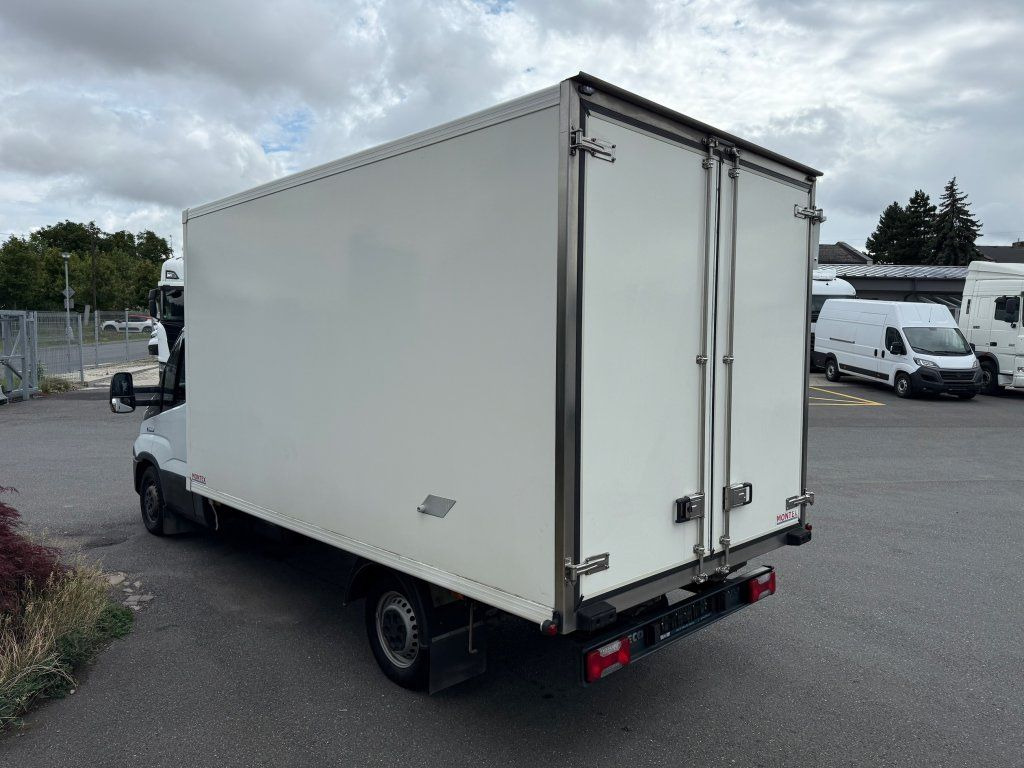 Iveco 35S16 Daily - Furgon frigorifer: foto 5 Iveco 35S16 Daily - Furgon frigorifer: foto 5