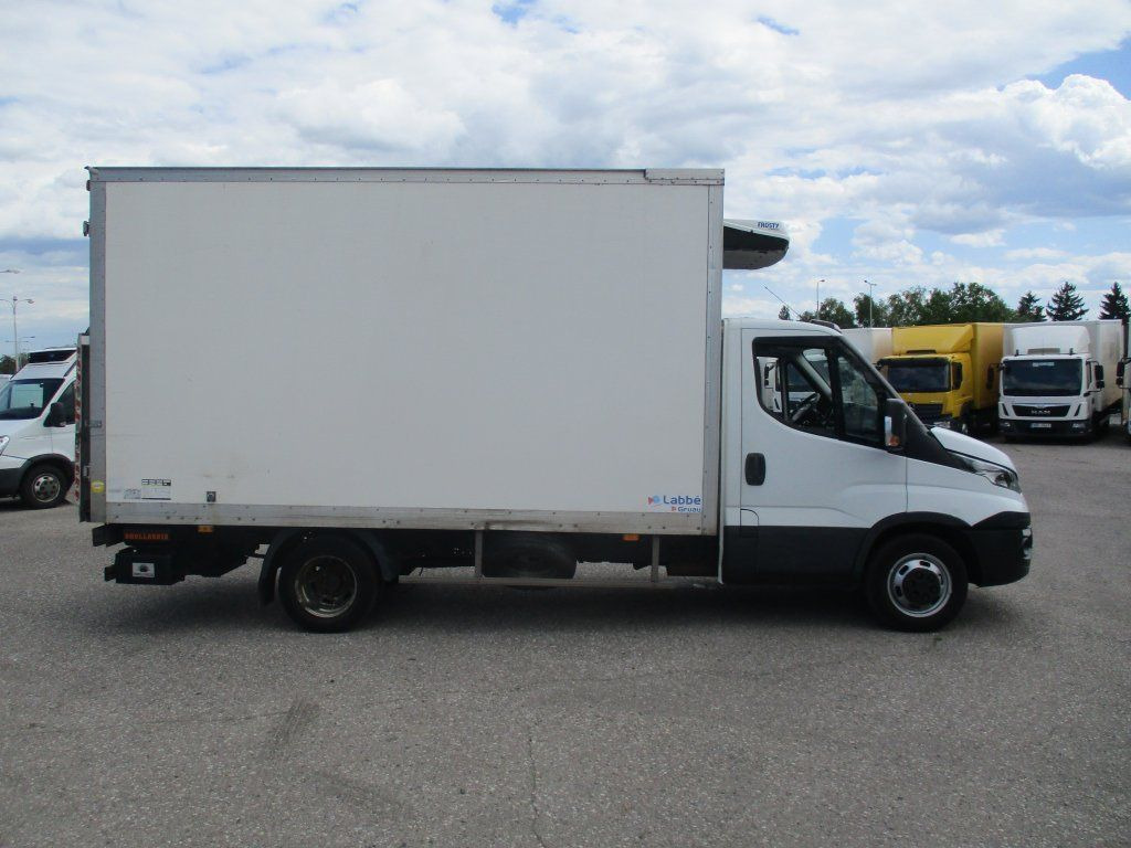 Iveco Daily 35C16 Dhollandia - Furgon frigorifer: foto 4 Iveco Daily 35C16 Dhollandia - Furgon frigorifer: foto 4