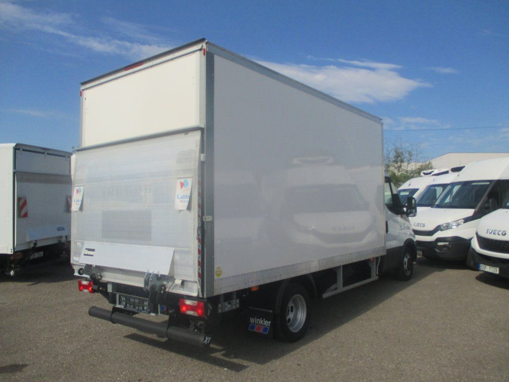 Iveco Daily 35C16 - Kamioncine me kontinier: foto 4 Iveco Daily 35C16 - Kamioncine me kontinier: foto 4