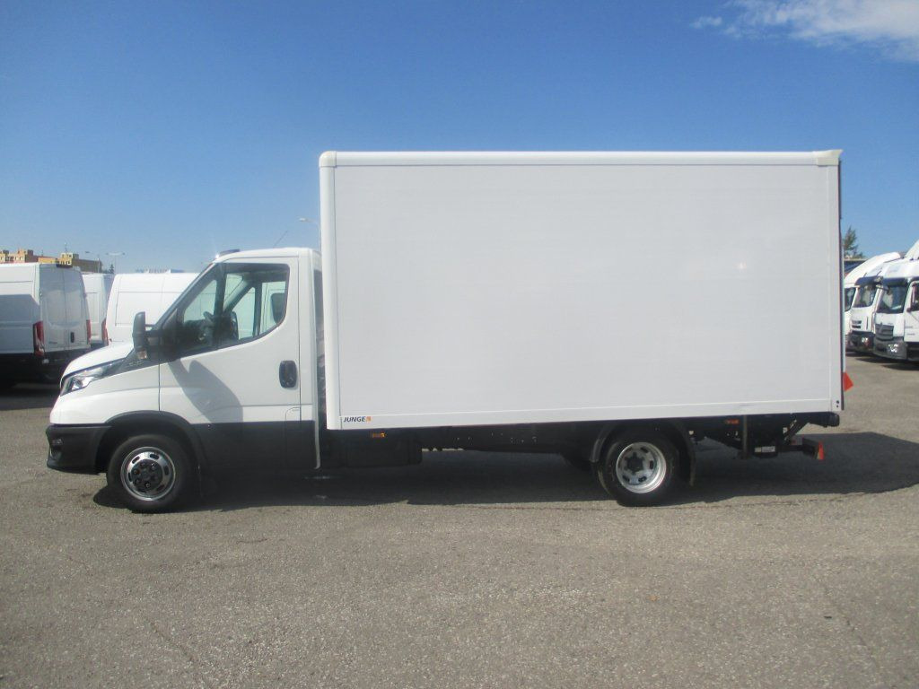 Iveco Daily 35C16 - Kamioncine me kontinier: foto 5 Iveco Daily 35C16 - Kamioncine me kontinier: foto 5