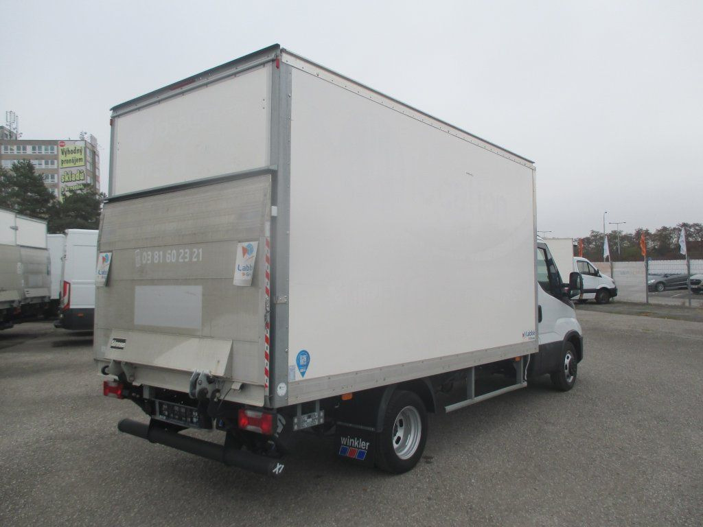 Iveco Daily 35C16 - Kamioncine me kontinier: foto 5 Iveco Daily 35C16 - Kamioncine me kontinier: foto 5
