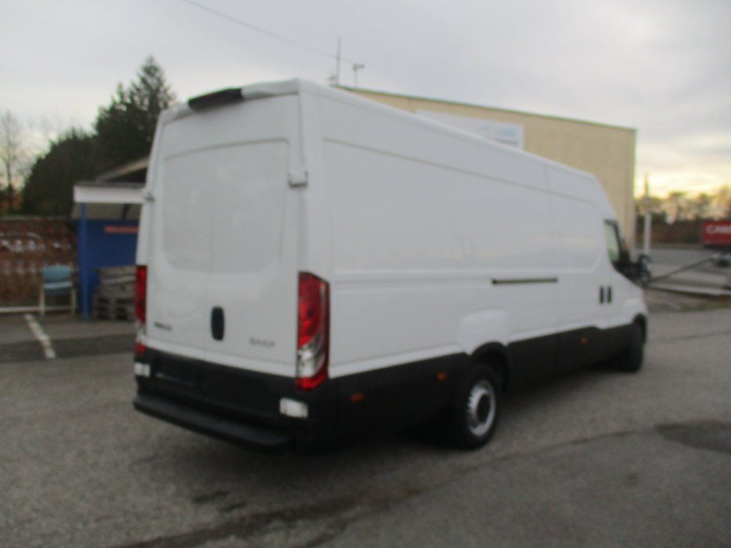 Iveco Daily 35S16  - Furgon: foto 3 Iveco Daily 35S16  - Furgon: foto 3