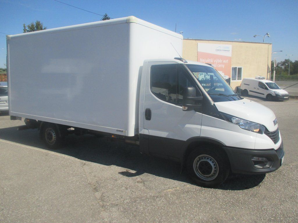 Iveco Daily 35S16 - Furgon: foto 2 Iveco Daily 35S16 - Furgon: foto 2