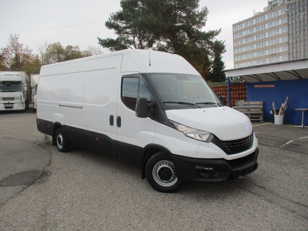 Iveco Daily 35S16  - Furgon: foto 2 Iveco Daily 35S16  - Furgon: foto 2