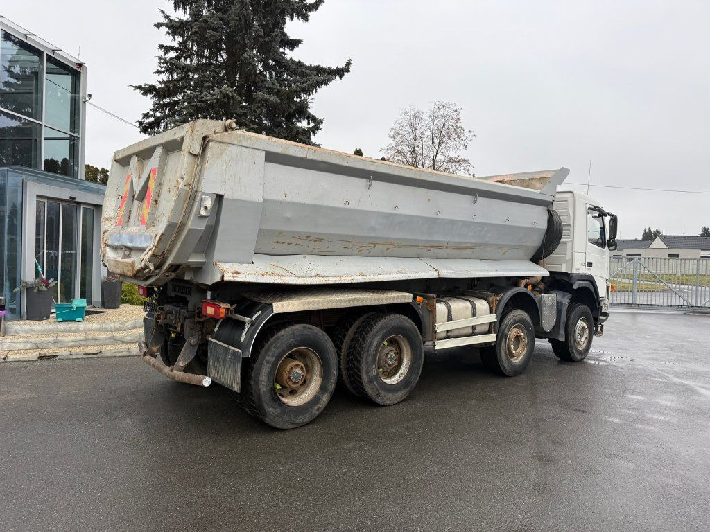 Iveco FM440 8x6 - Kamion vetëshkarkues: foto 5 Iveco FM440 8x6 - Kamion vetëshkarkues: foto 5