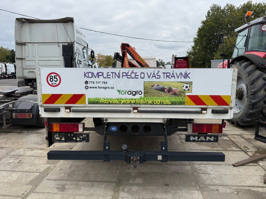 MAN 12.185 EURO 3 Kran UNBEWEGLICH - Kamion me vinç: foto 4 MAN 12.185 EURO 3 Kran UNBEWEGLICH - Kamion me vinç: foto 4