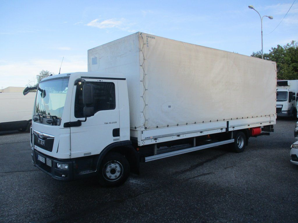 MAN TGL 12.220 - Kamion me tendë: foto 1 MAN TGL 12.220 - Kamion me tendë: foto 1