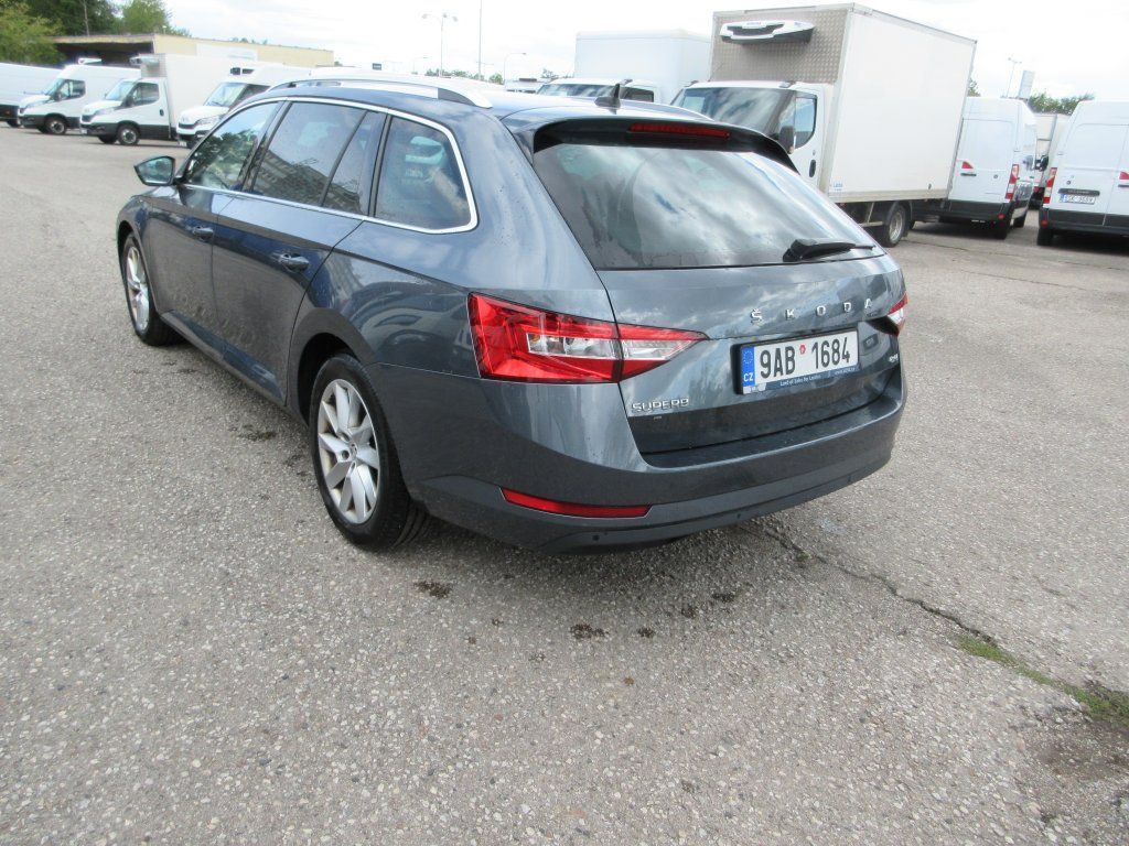 Skoda 2.0 Tdi Style - Makinë me portobagazh: foto 5 Skoda 2.0 Tdi Style - Makinë me portobagazh: foto 5