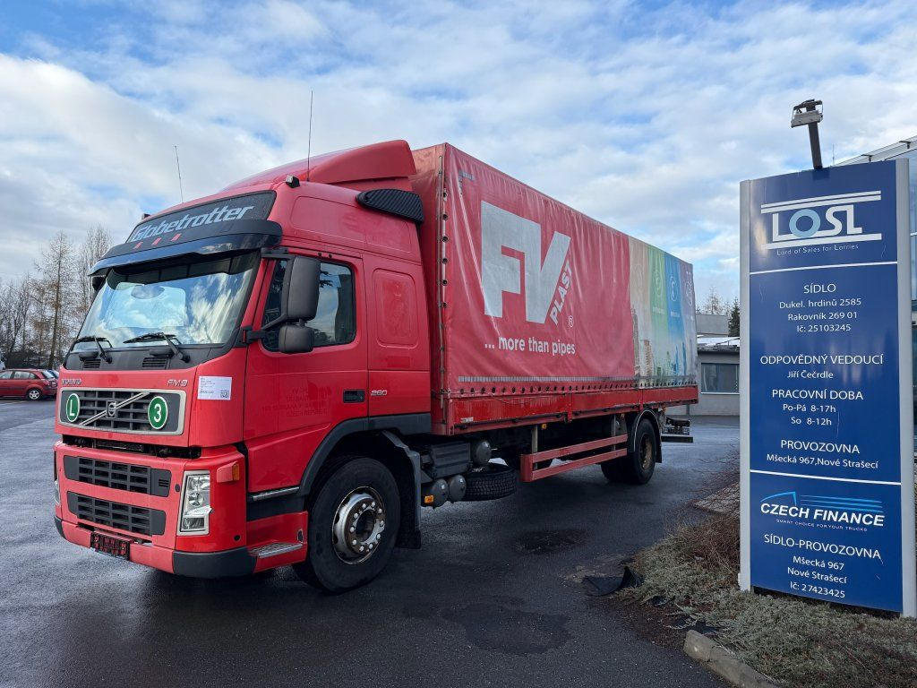 Volvo FM260 EURO 3 - Kamion me tendë: foto 1 Volvo FM260 EURO 3 - Kamion me tendë: foto 1