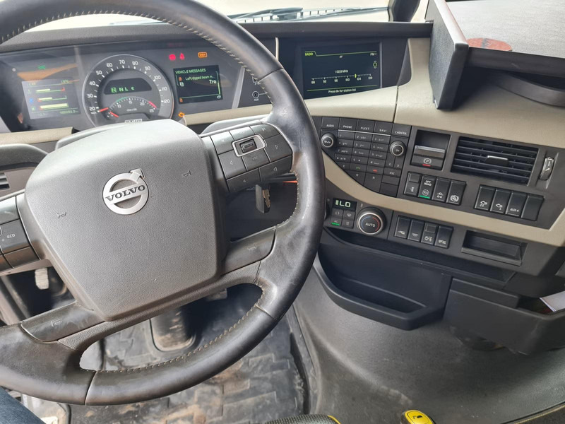 Volvo FH16 750 | 6x4 | ADR | 100 TON | ADR EXll, EXlll, AT | RETARDER | 100 TON VOLVO + VANG - Gjysmë-kamion: foto 5 Volvo FH16 750 | 6x4 | ADR | 100 TON | ADR EXll, EXlll, AT | RETARDER | 100 TON VOLVO + VANG - Gjysmë-kamion: foto 5