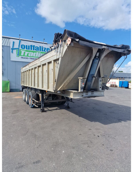 Benalu - Gjysmë rimorkio vetëshkarkuese: foto 1 Benalu - Gjysmë rimorkio vetëshkarkuese: foto 1