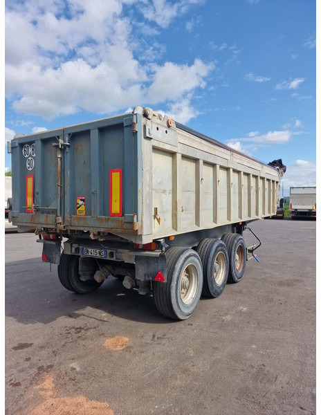 Benalu - Gjysmë rimorkio vetëshkarkuese: foto 4 Benalu - Gjysmë rimorkio vetëshkarkuese: foto 4